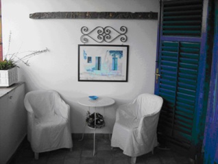 white armchairs